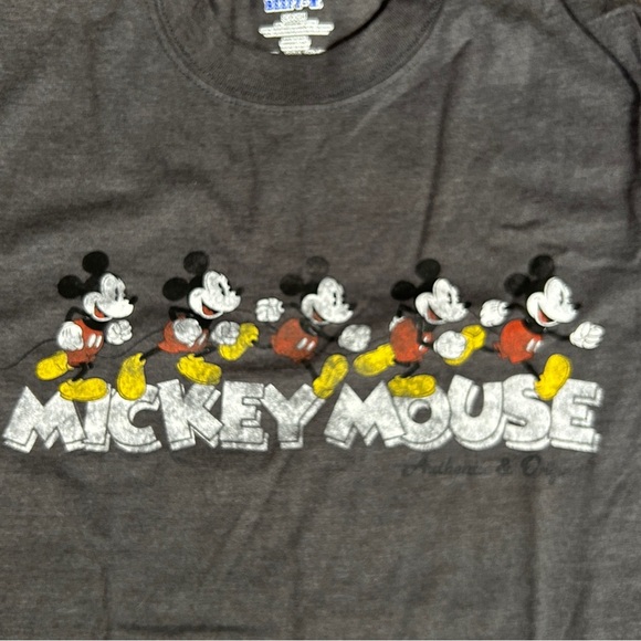 Disney Parks MICKEY MOUSE Gray T-shirt Authentic Original Sz Mens S / Unisex - Picture 4 of 10
